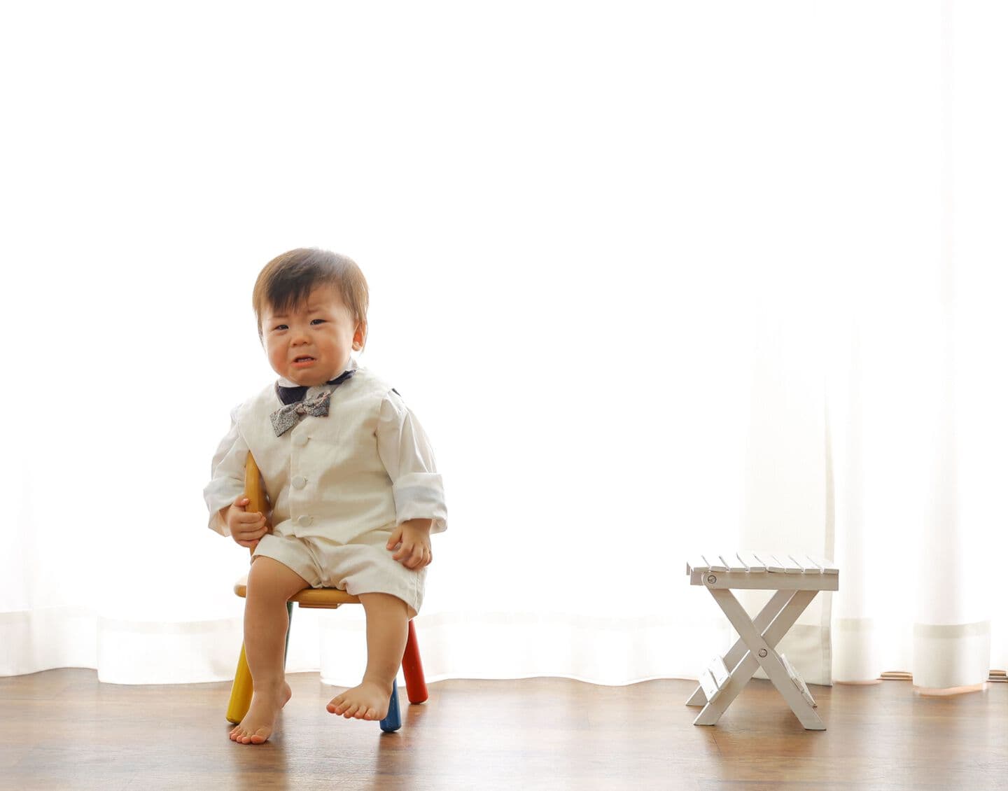 泣いてる男の子のかわいい写真