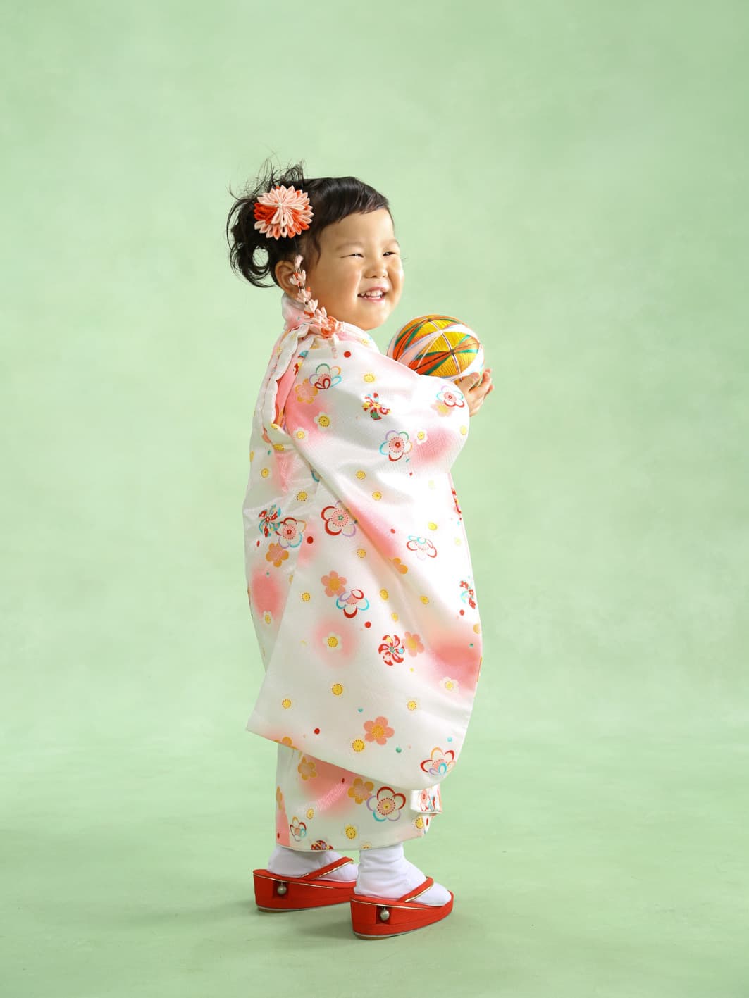 福井のスタジオで撮った七五三の女の子