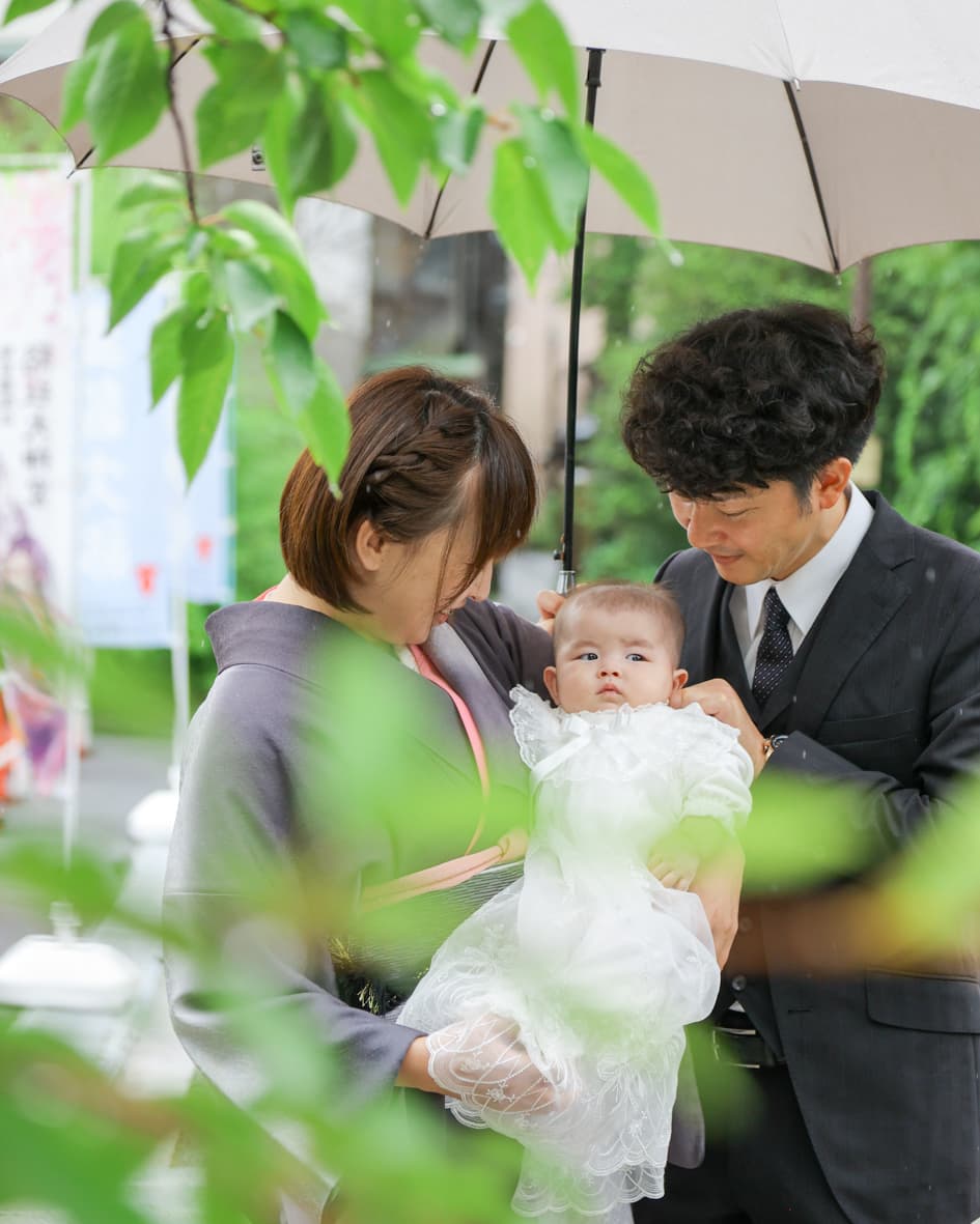 総社大神宮でのお宮参りの親子