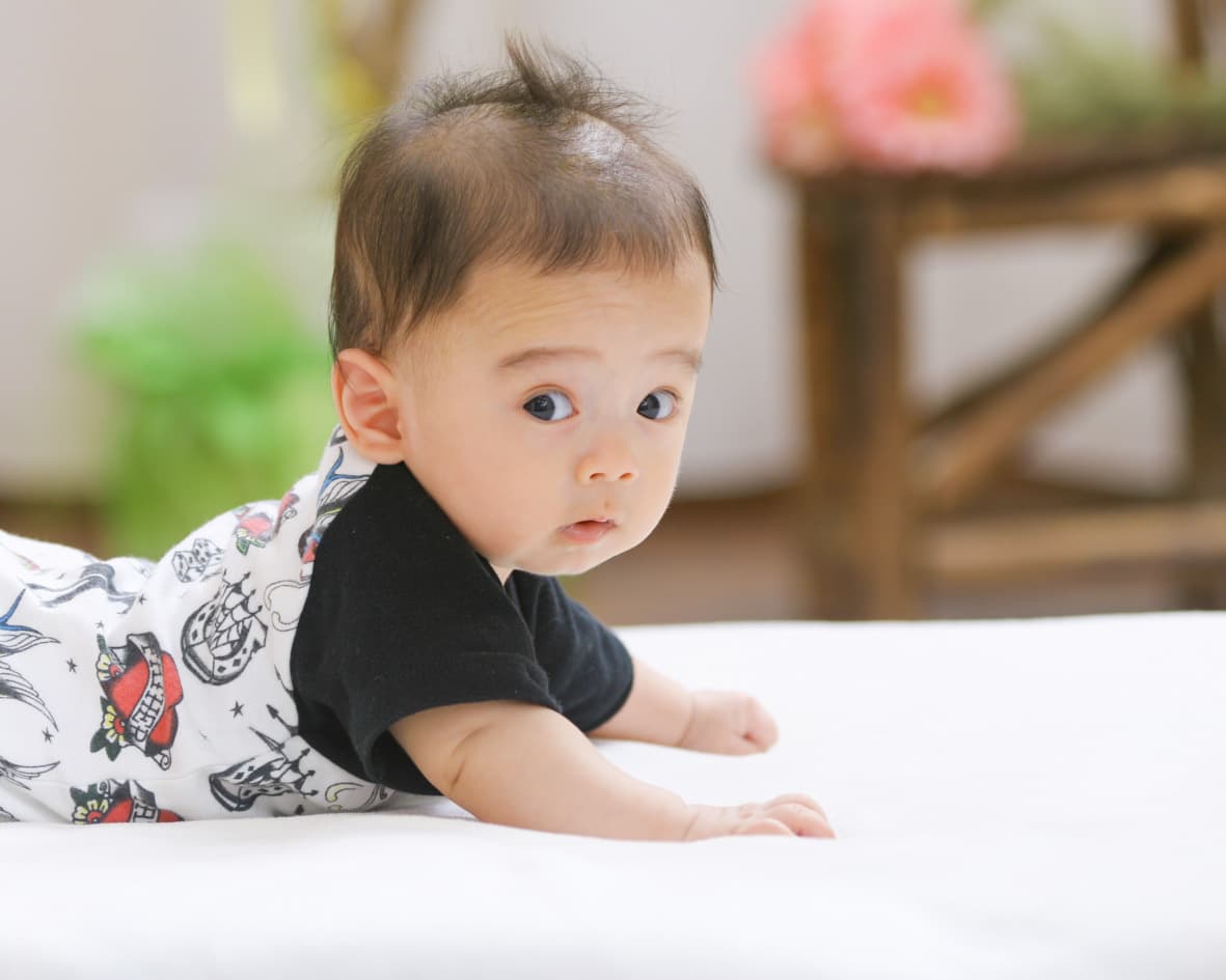 福井越前市のアオバフォトのスタジオで撮った赤ちゃんの写真